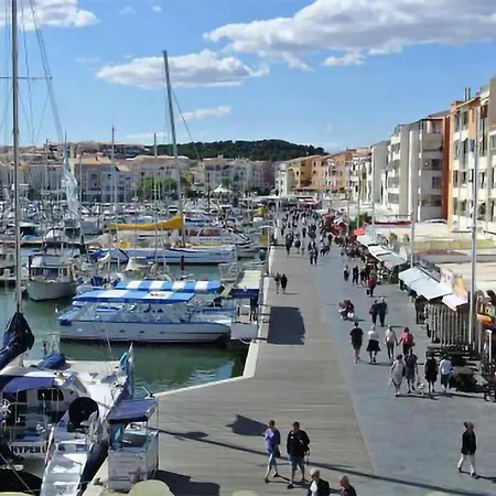 アパート 1 Bedroom Lovely In アグド