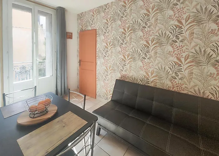 1 Bedroom Lovely In 아그