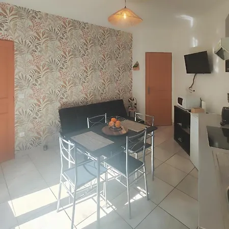 1 Bedroom Lovely In *
