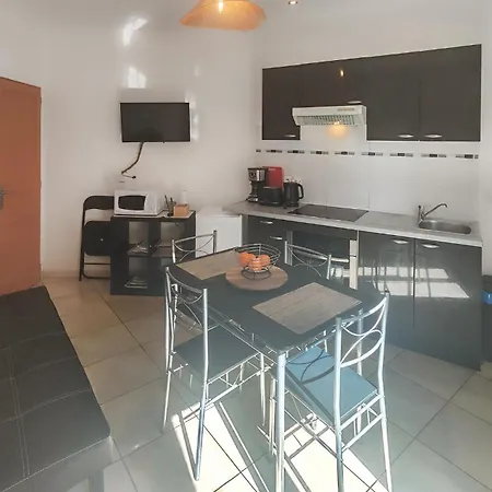 Apartment 1 Bedroom Lovely In *