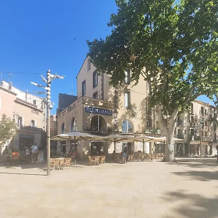1 Bedroom Lovely In Apartment