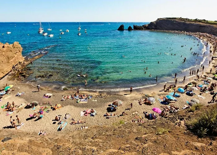 1 Bedroom Lovely In *